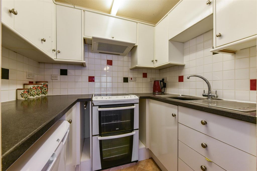 Additional image 10 of 2 bed flat for saleWindmill Court, East Wittering, Chichester PO20