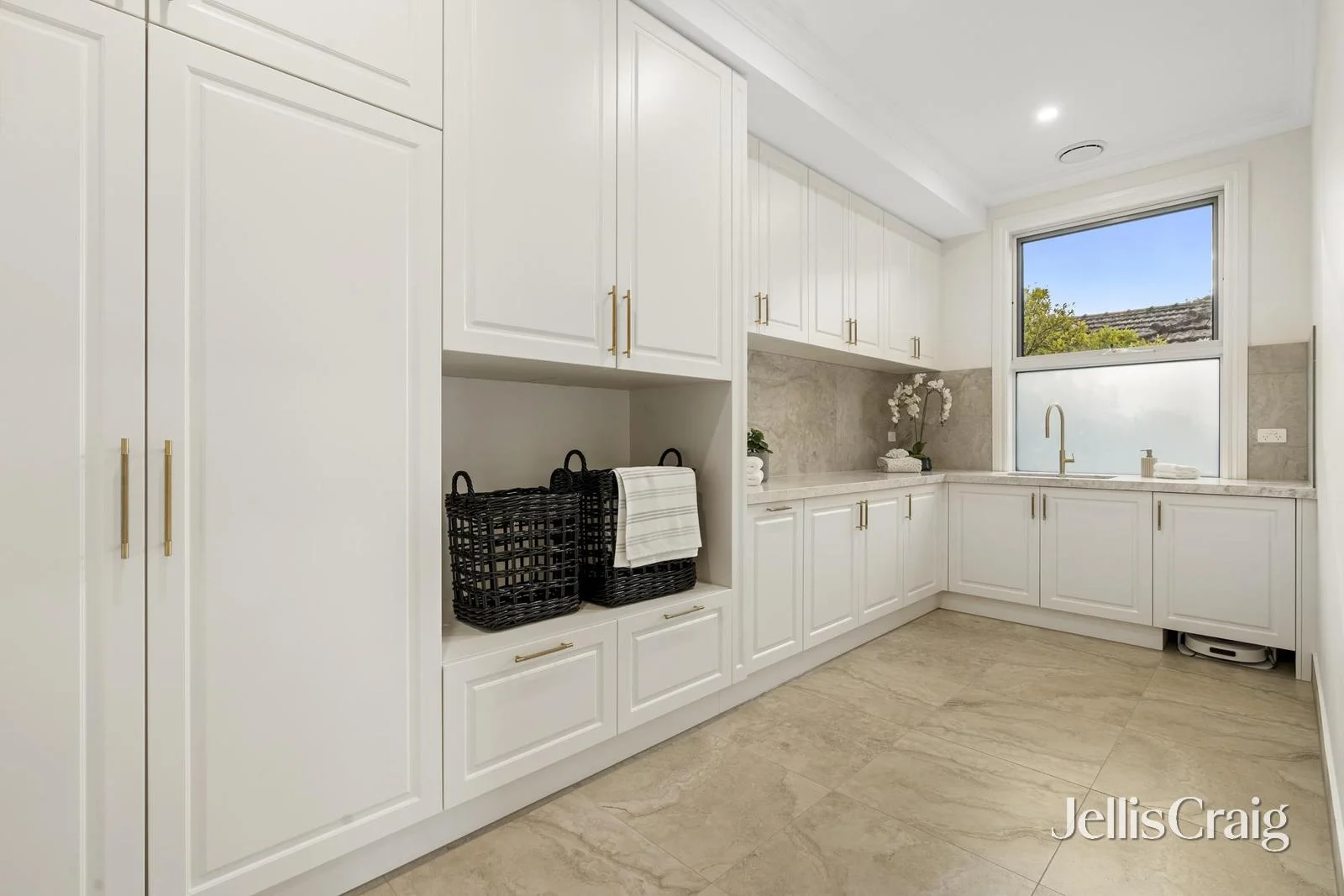 Additional image 30 of 87 Hinkler Road East, Glen Waverley VIC 3150