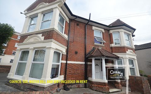 |Ref: R203612|, Cranbury Avenue, Southampton SO14, Studio to rent