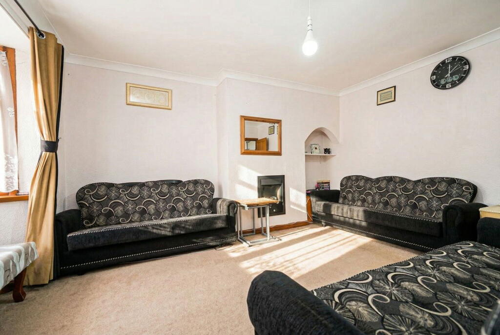 Picton Grove, Billesley photo 3