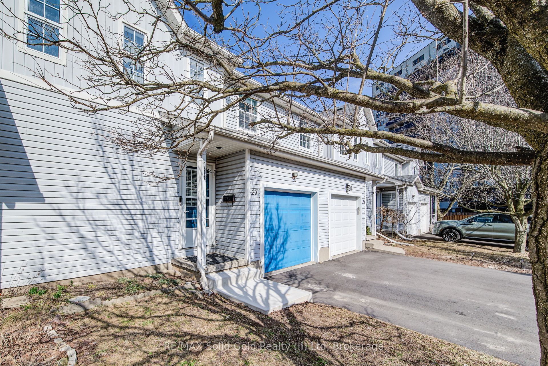 90 Mooregate Crescent, Kitchener, ON, N2M 5P7