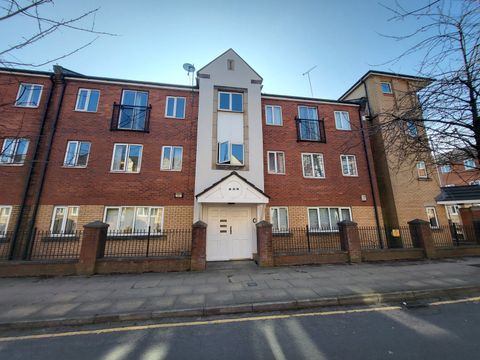 Stretford Rd, Hulme, Manchester M15