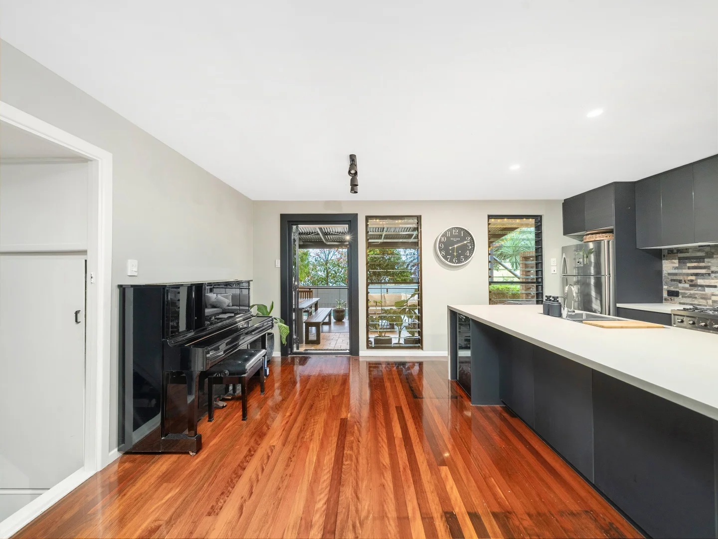 Additional image 5 of 14 Neal Street, Brighton QLD 4017
