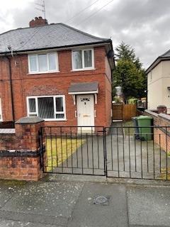 3 Bed Semi-Detached House, East Grange View, LS10, N1 7GU