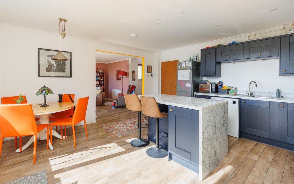 Additional image 22 of 6 bed detached house for saleNewport, Isle Of Wight PO30