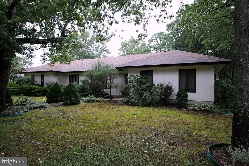 232 Elizabeth Avenue, Bayville, NJ 08721