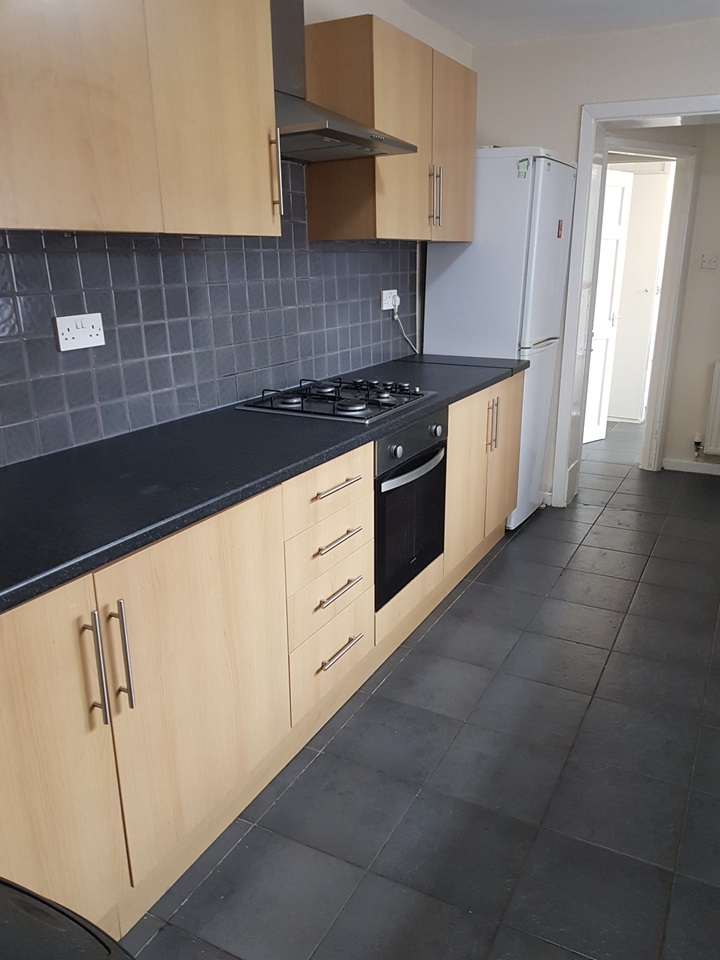 4 Bed Terraced House, Albany Road, L7, N1 7GU photo 3