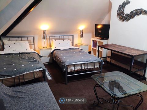 Barras Lane, Coventry CV1, Room to rent