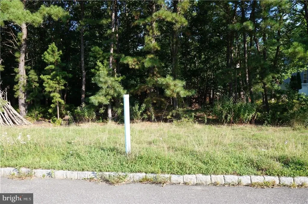 9 Catalina Avenue, Barnegat, NJ 08005