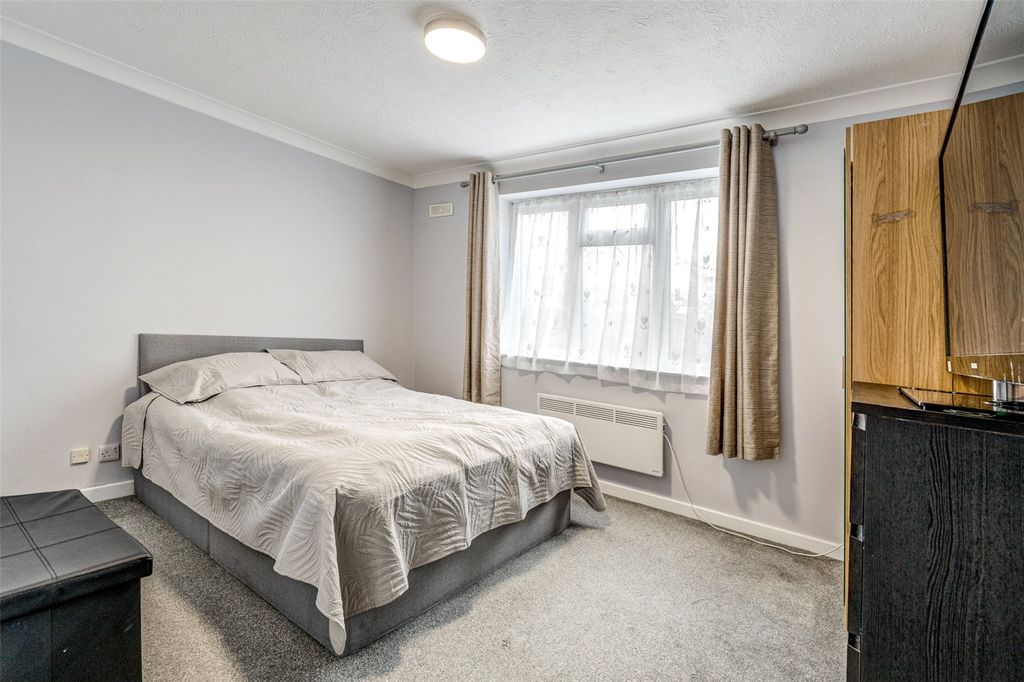 Additional image 9 of 2 bed flat for saleSunningdale Court, Jupps Lane, Goring-By-Sea, Worthing BN12