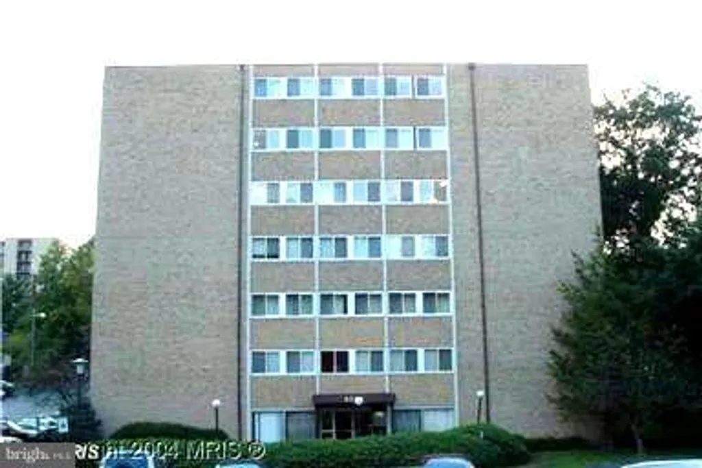 9250 Edwards Way Unit 207-A, Hyattsville, MD 20783