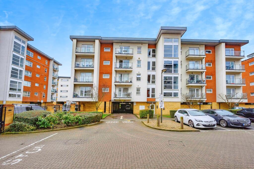 Clarkson Court, Hatfield, AL10