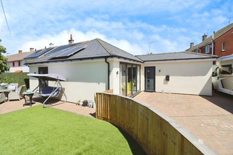 Chakeshill Drive, Bristol, Somerset BS10