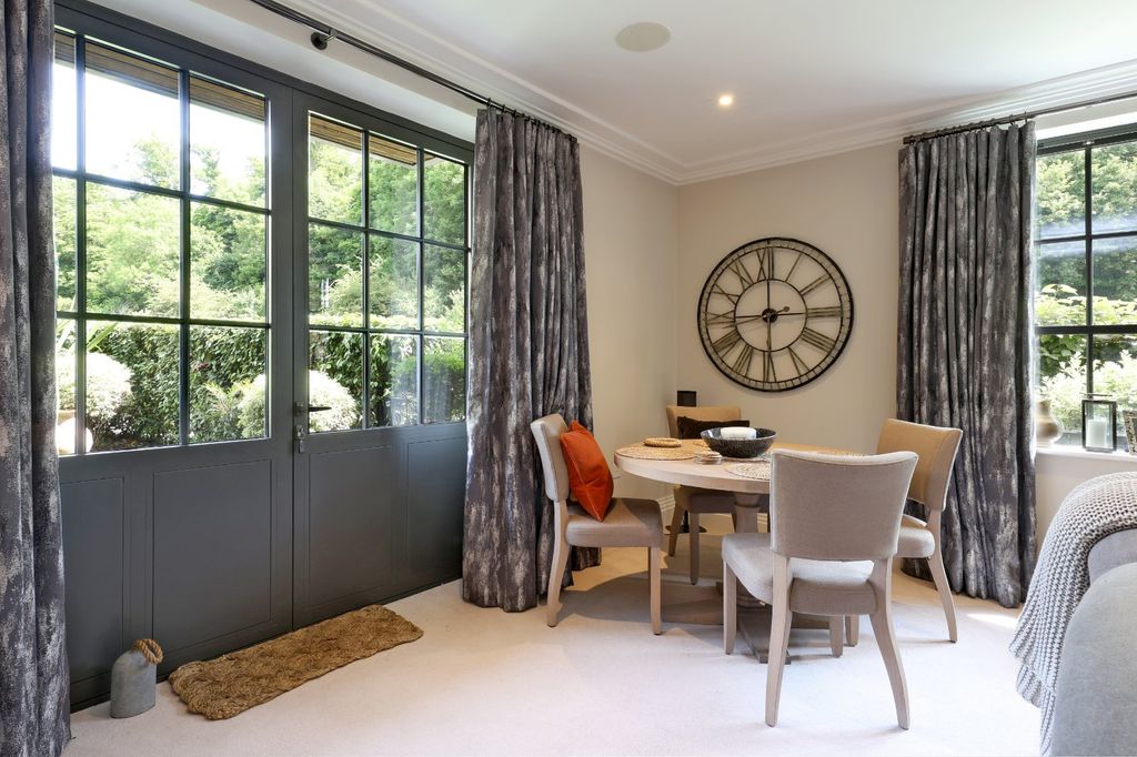 Additional image 6 of 2 bed flat for saleGlen Island, Taplow, Buckinghamshire SL6