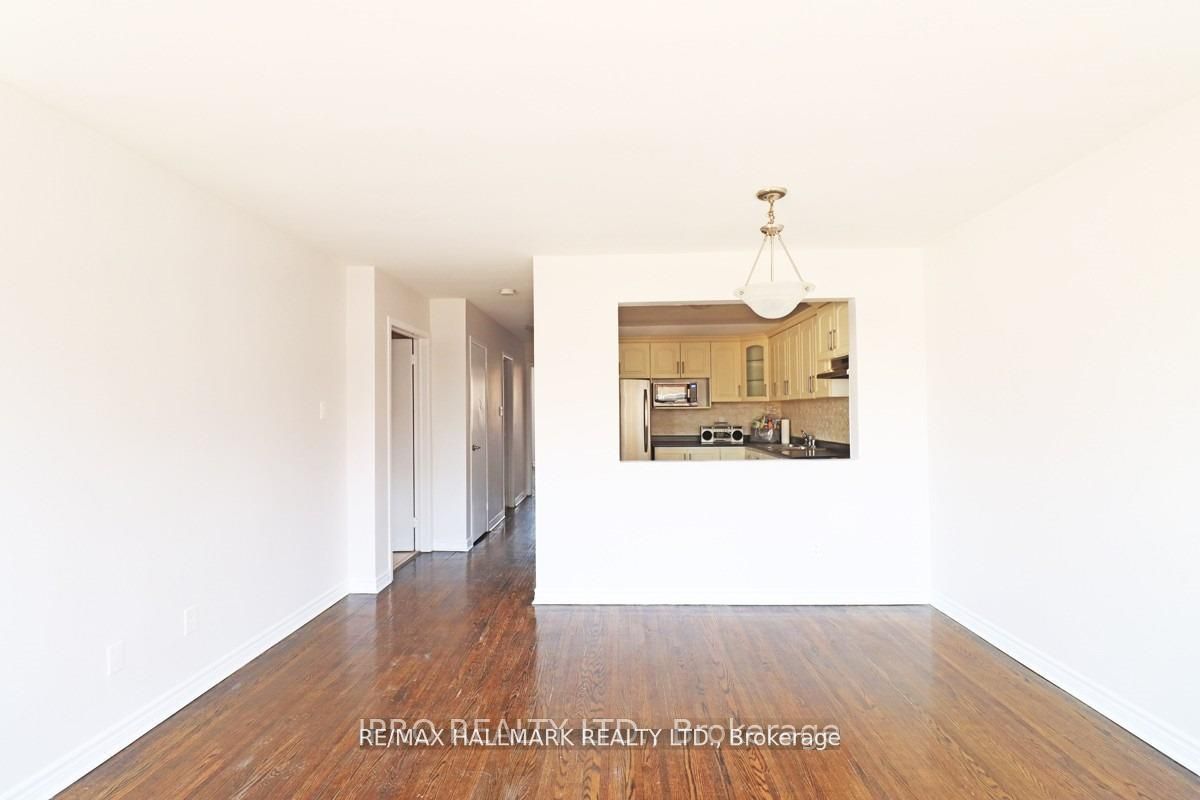 1237E Woodbine Avenue, Toronto, ON, M4C 4E5 photo 3