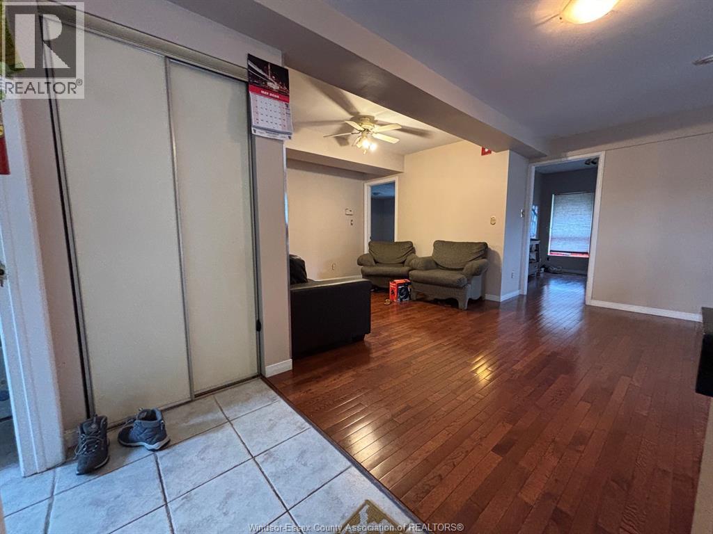 Additional image 4 of 2ND FLOOR-163 Janette , Windsor, ON, N9A4Y9