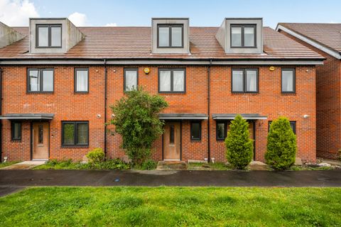 Basingstoke Road, Reading, Berkshire RG2