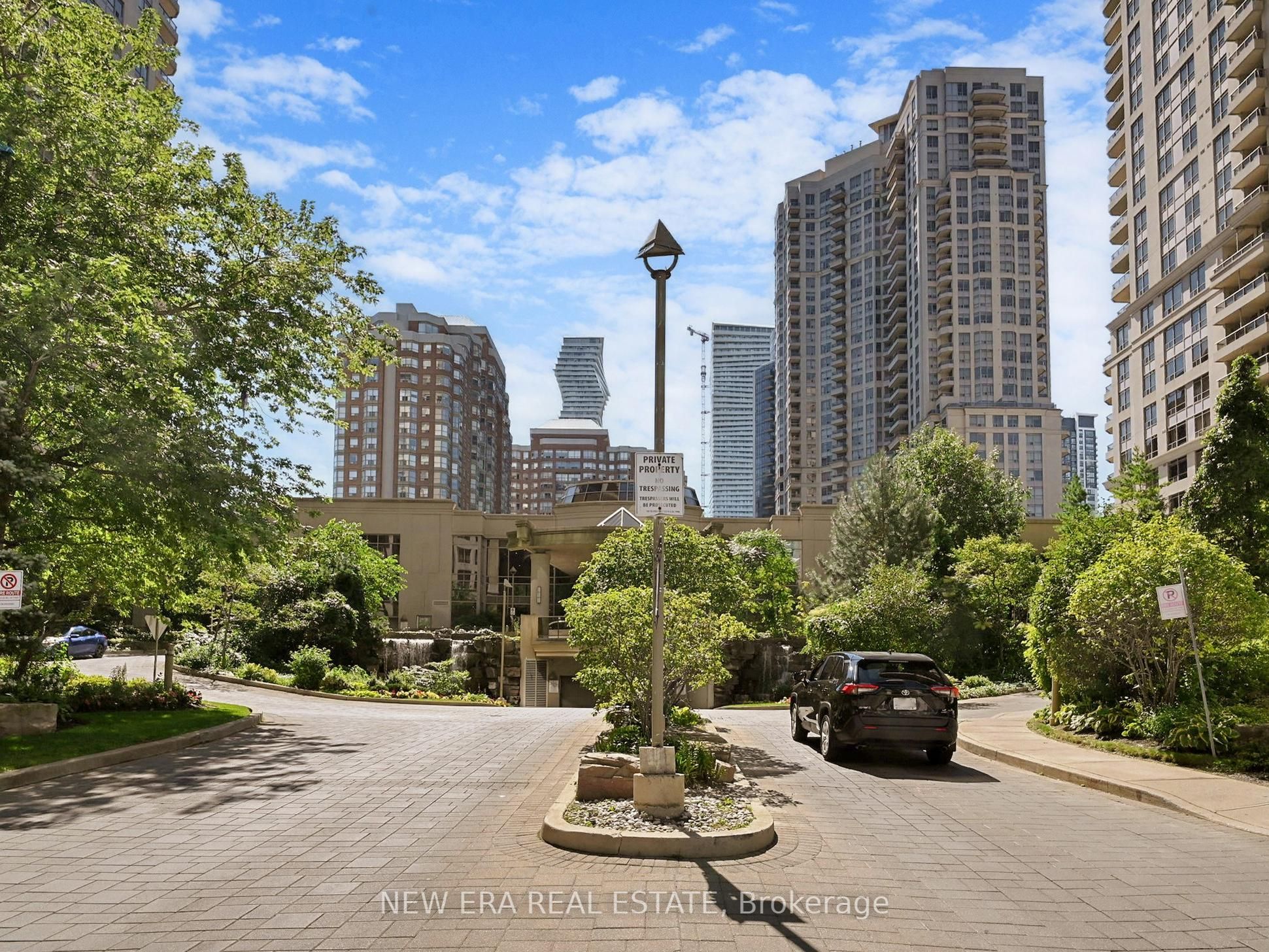 Additional image 3 of 923-3888 Duke Of York Boulevard, Mississauga, ON, L5B 4P5
