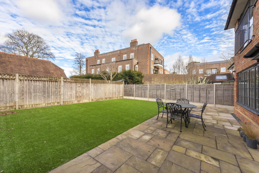 Additional image 7 of Kirkdale Road, Harpenden, AL5