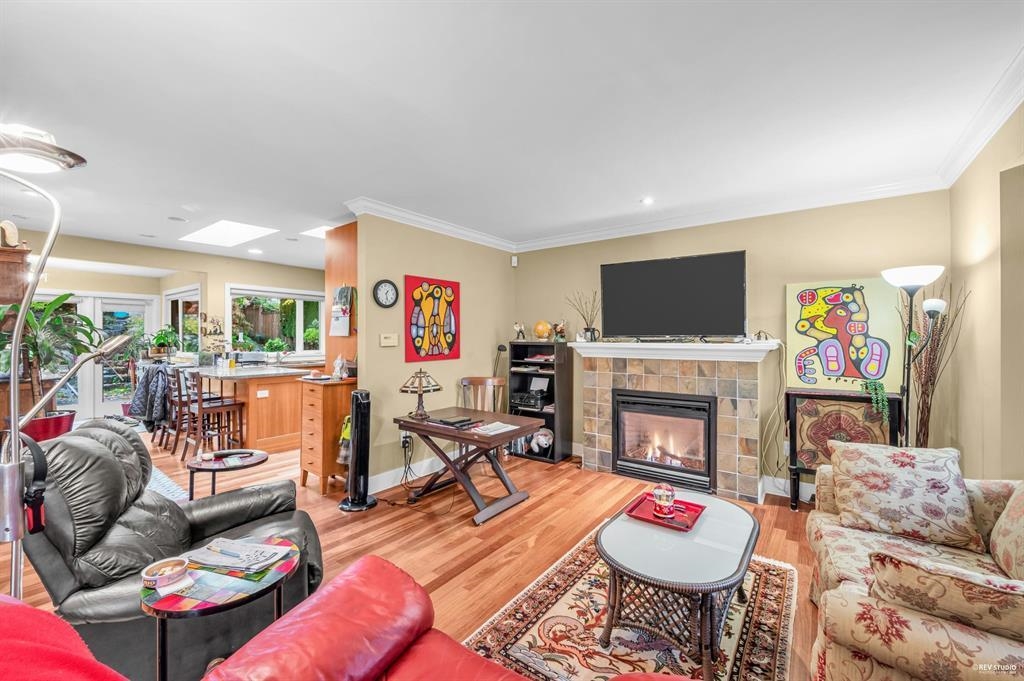 Additional image 3 of 628 7th Street E, North Vancouver, BC, V7L 1S4