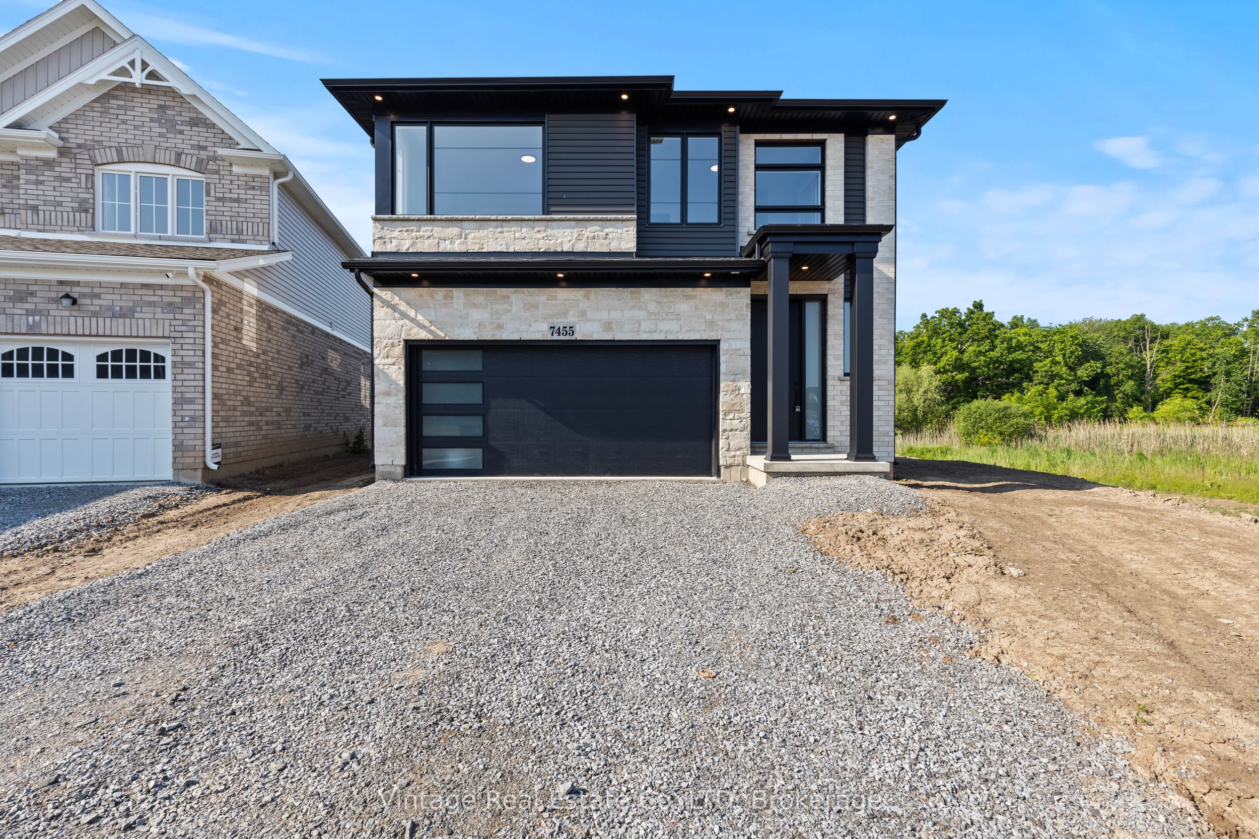 7455 Majestic Trail, Niagara Falls, ON, L2H 3V9