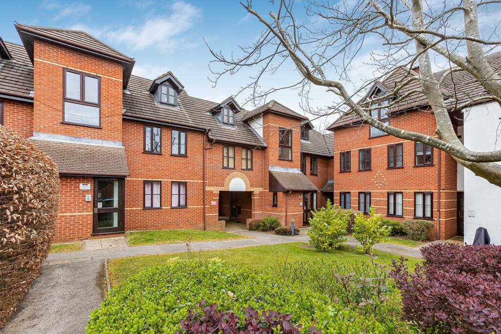Balfour Court, Station Road, Harpenden, AL5