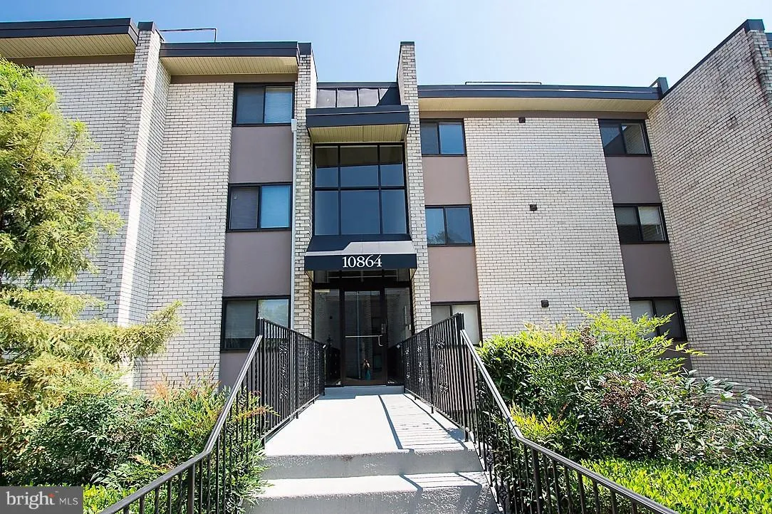 10864 Bucknell Drive Unit 302, Silver Spring, MD 20902 photo 2