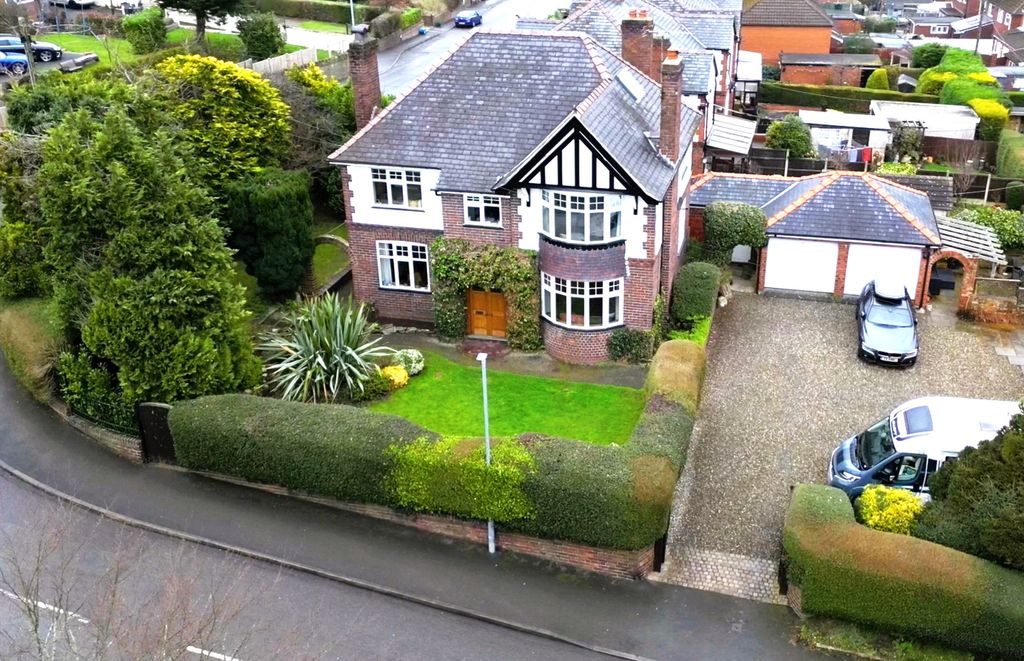 Additional image 3 of 4 bed detached house for saleStation Road, Trevor, Llangollen LL20