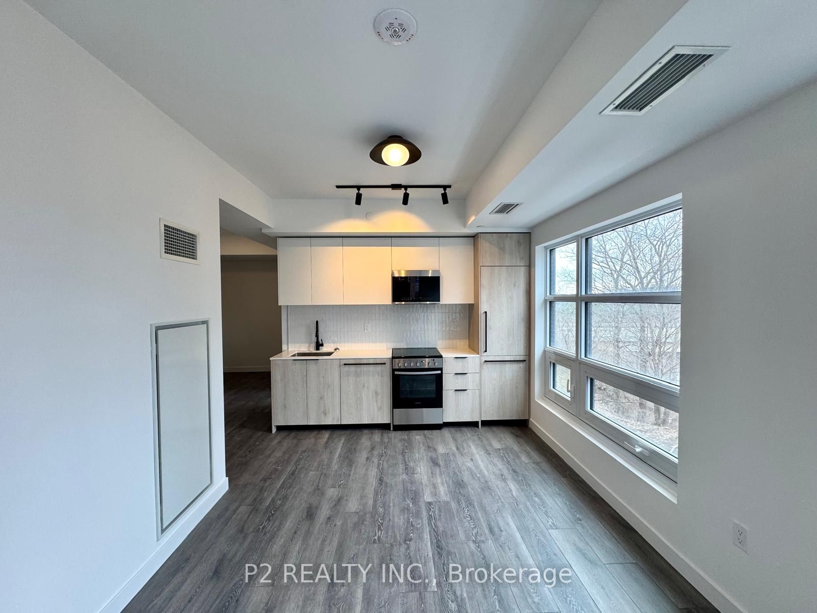 203-1635 Military Trail, Toronto, ON, M1C 1B2
