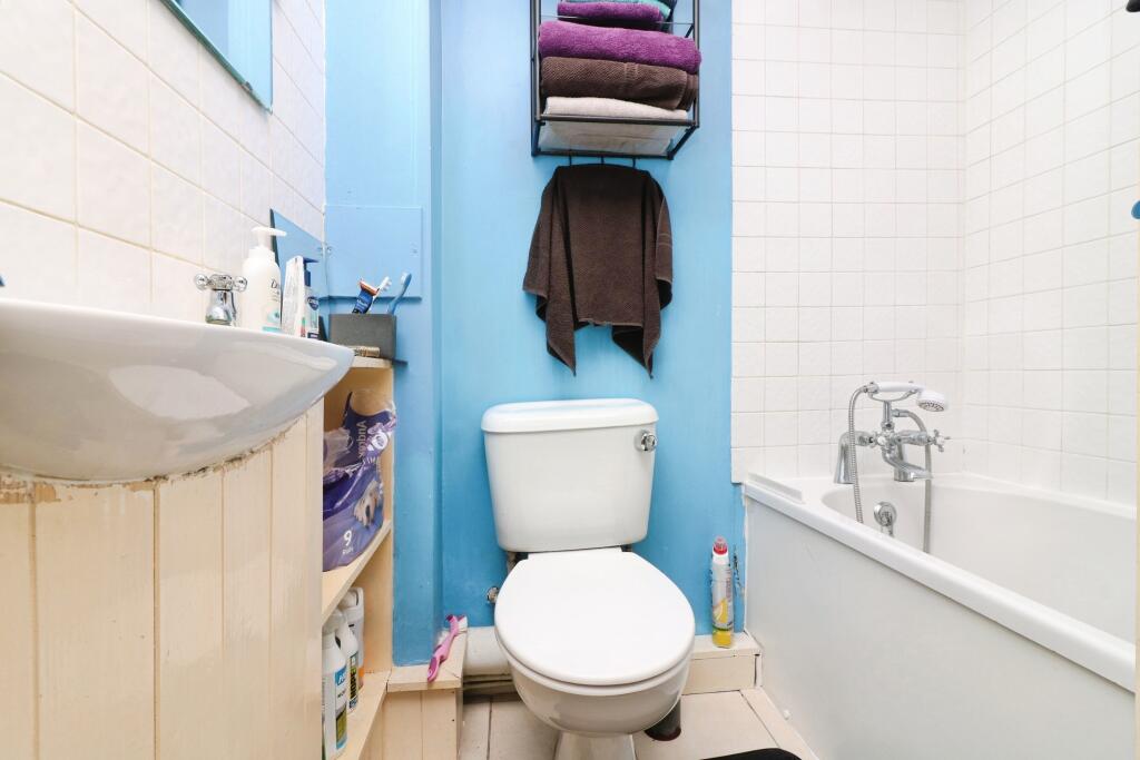 Additional image 4 of Walsingham Close, Hatfield, AL10