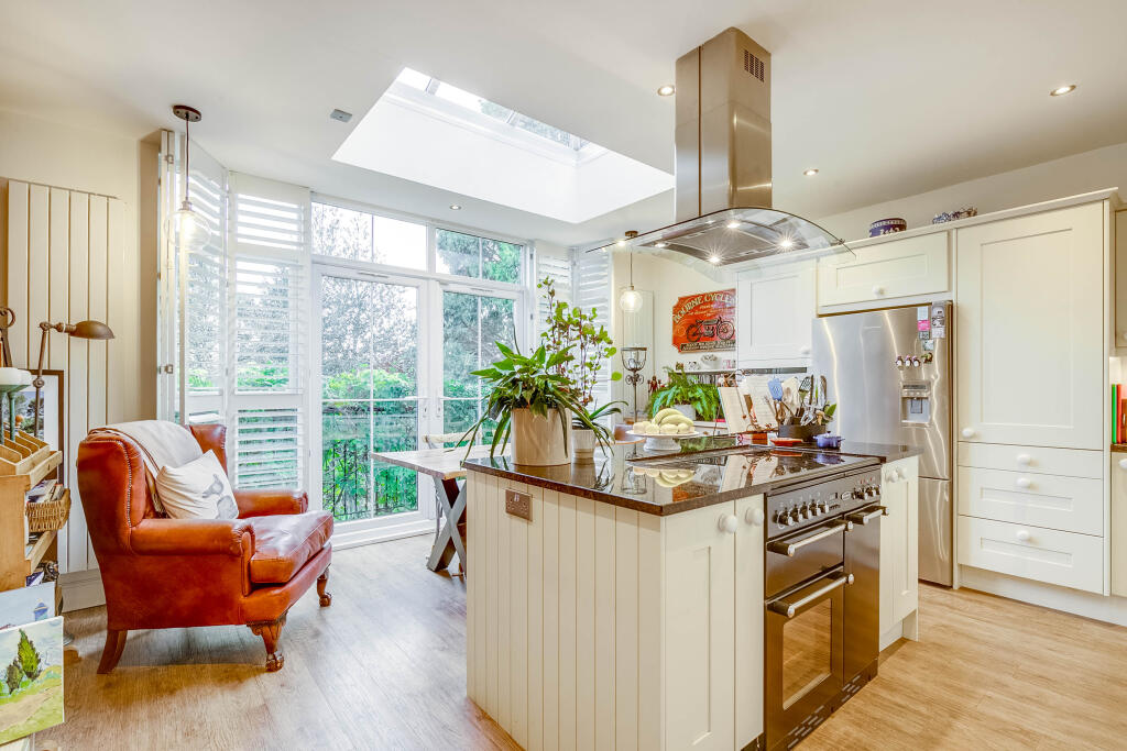 Additional image 3 of Wendover Lodge, Welwyn, AL6