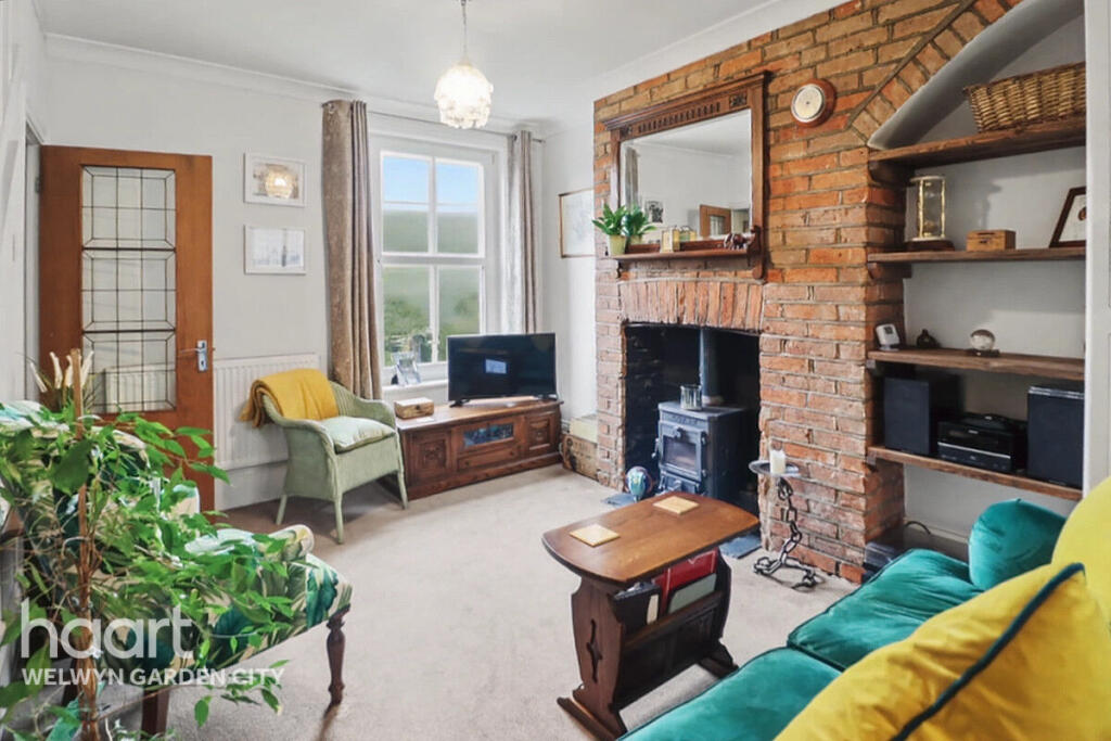 Codicote Road, Welwyn photo 5