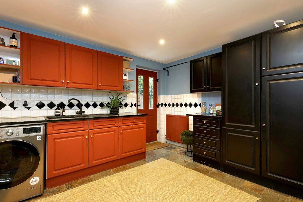 Additional image 14 of 5 bed detached house for saleWalkwood Rise, Beaconsfield, Buckinghamshire HP9