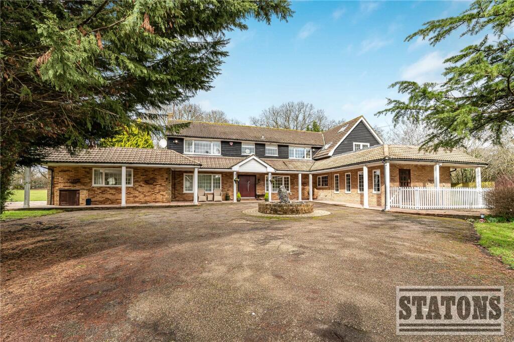 Foxes Lane, Welham Green, North Mymms, Hatfield, AL9
