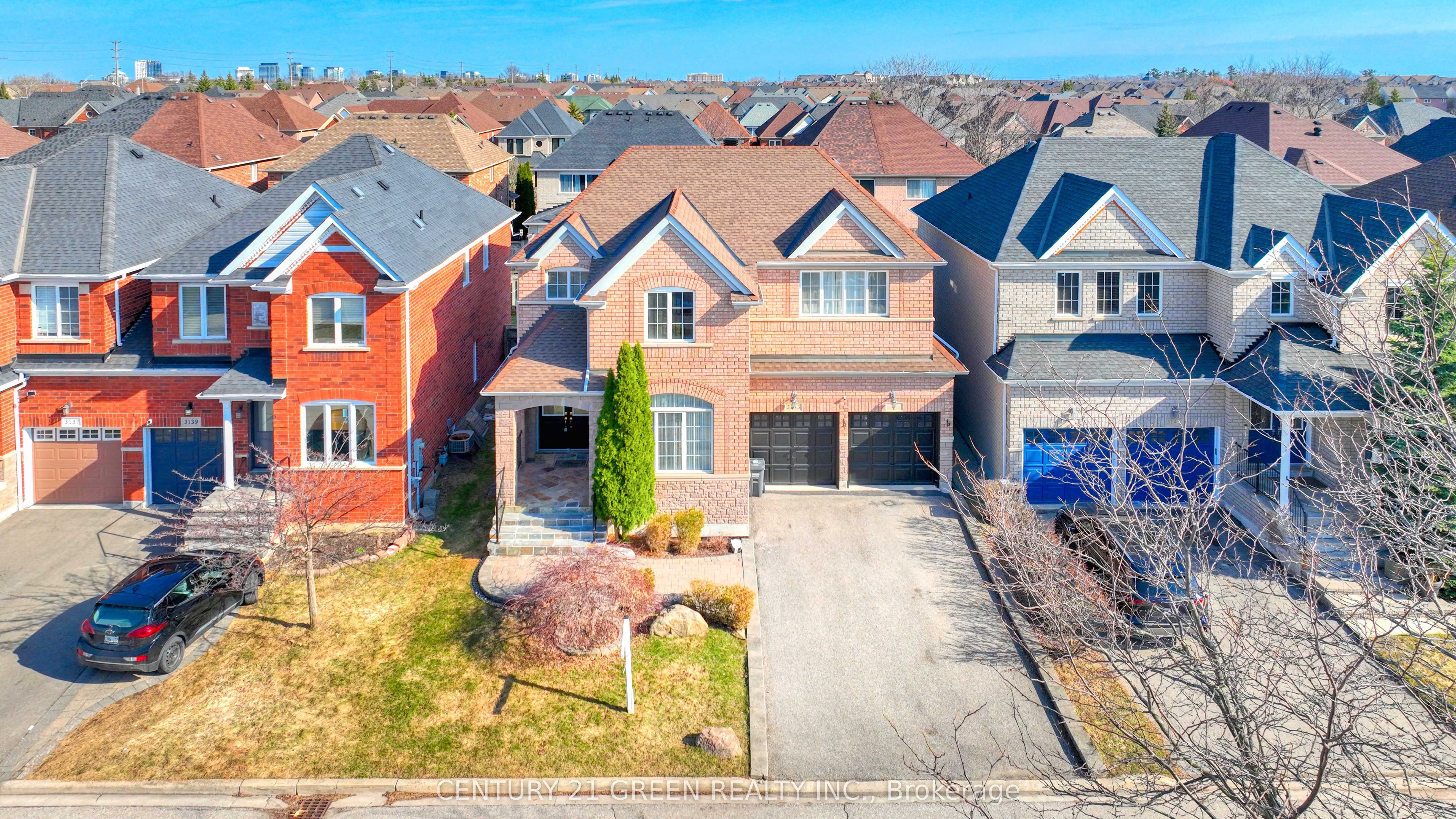 3143 Caulfield Crescent, Mississauga, ON, L5M 6J8