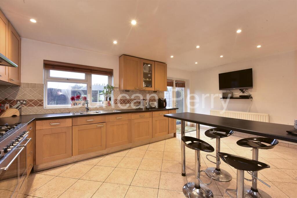 Additional image 4 of Parsonage Lane, Welham Green
