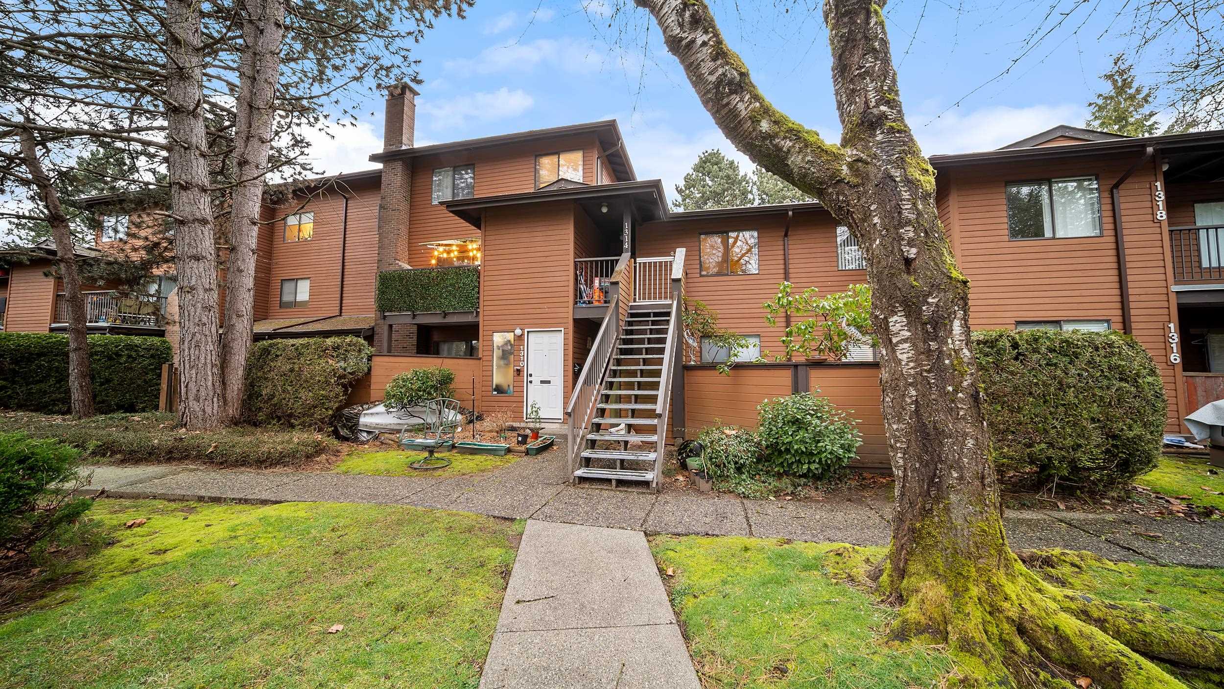 1314-10620 150 Street, Surrey, BC, V3R 7S1