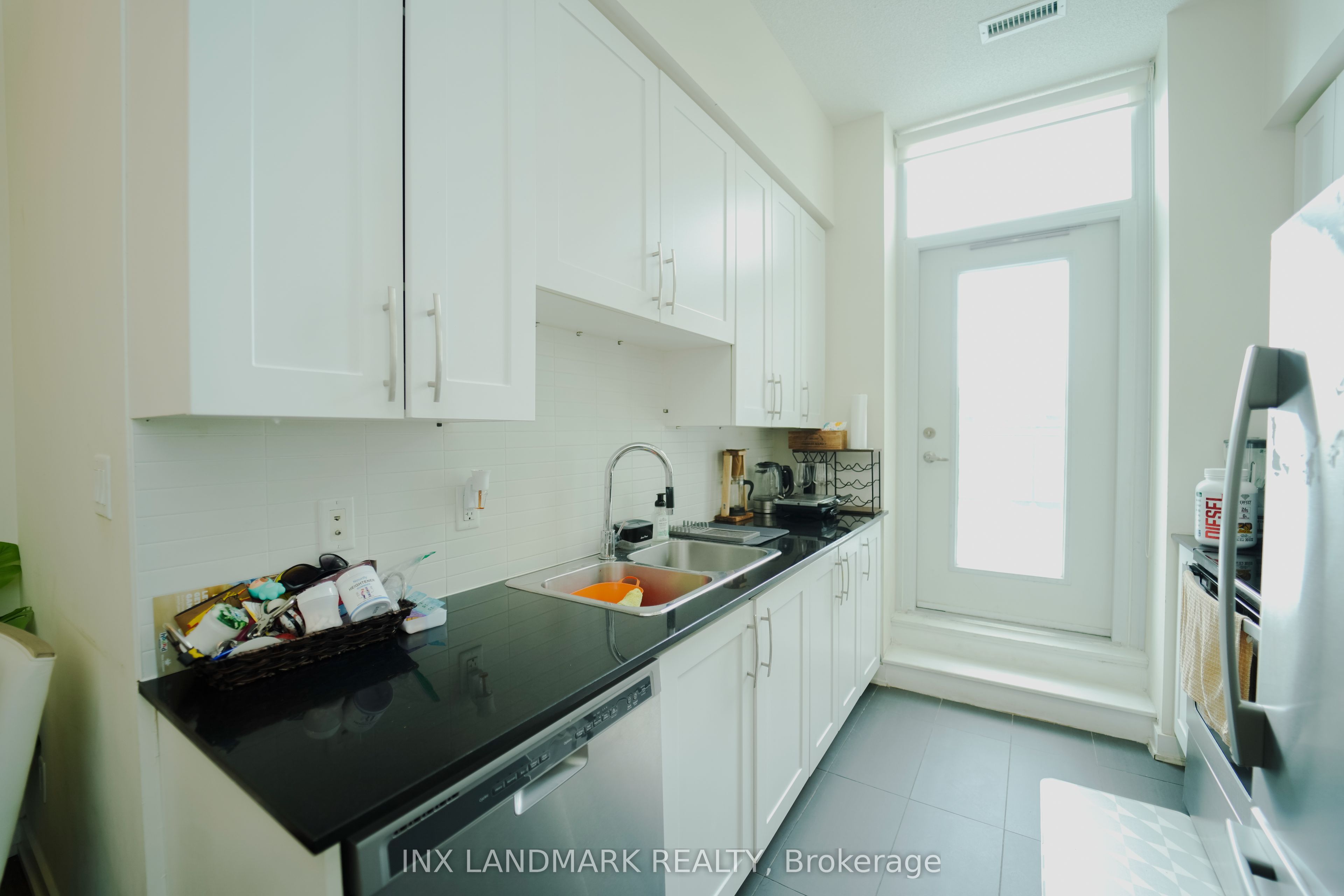 Additional image 5 of 517-4070 Confederation Parkway, Mississauga, ON, L5B 0E9