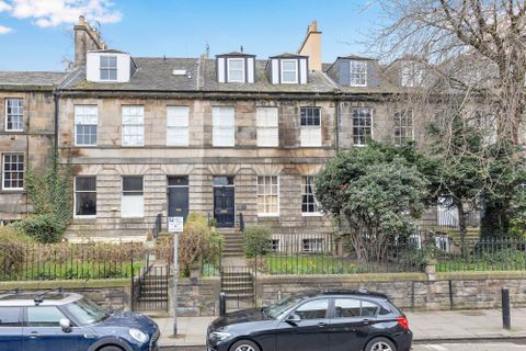 4/2 Marys Place, Stockbridge, Edinburgh EH4