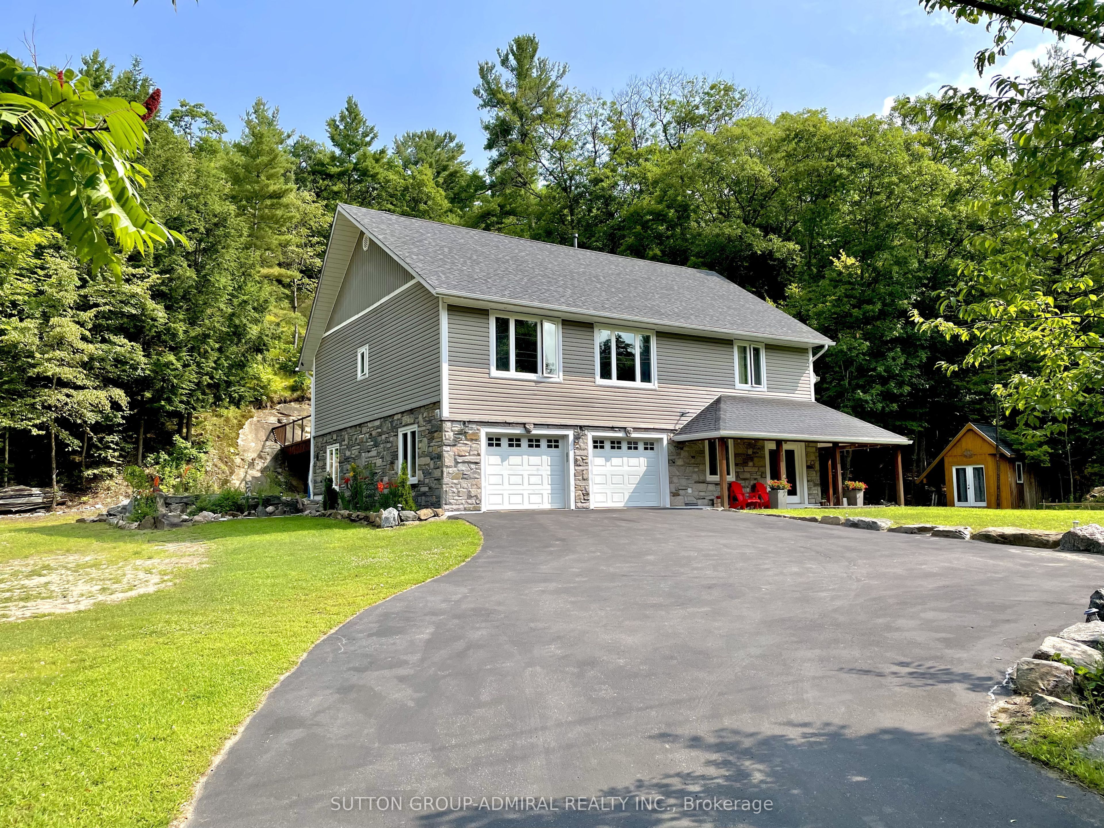 1579 Golden Beach Road, Bracebridge, ON, P1L 1W8