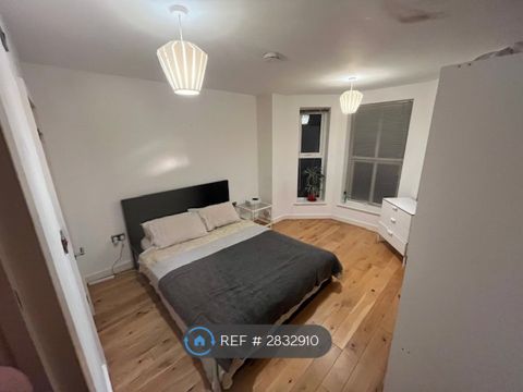 Manchester, Manchester M20, Room to rent
