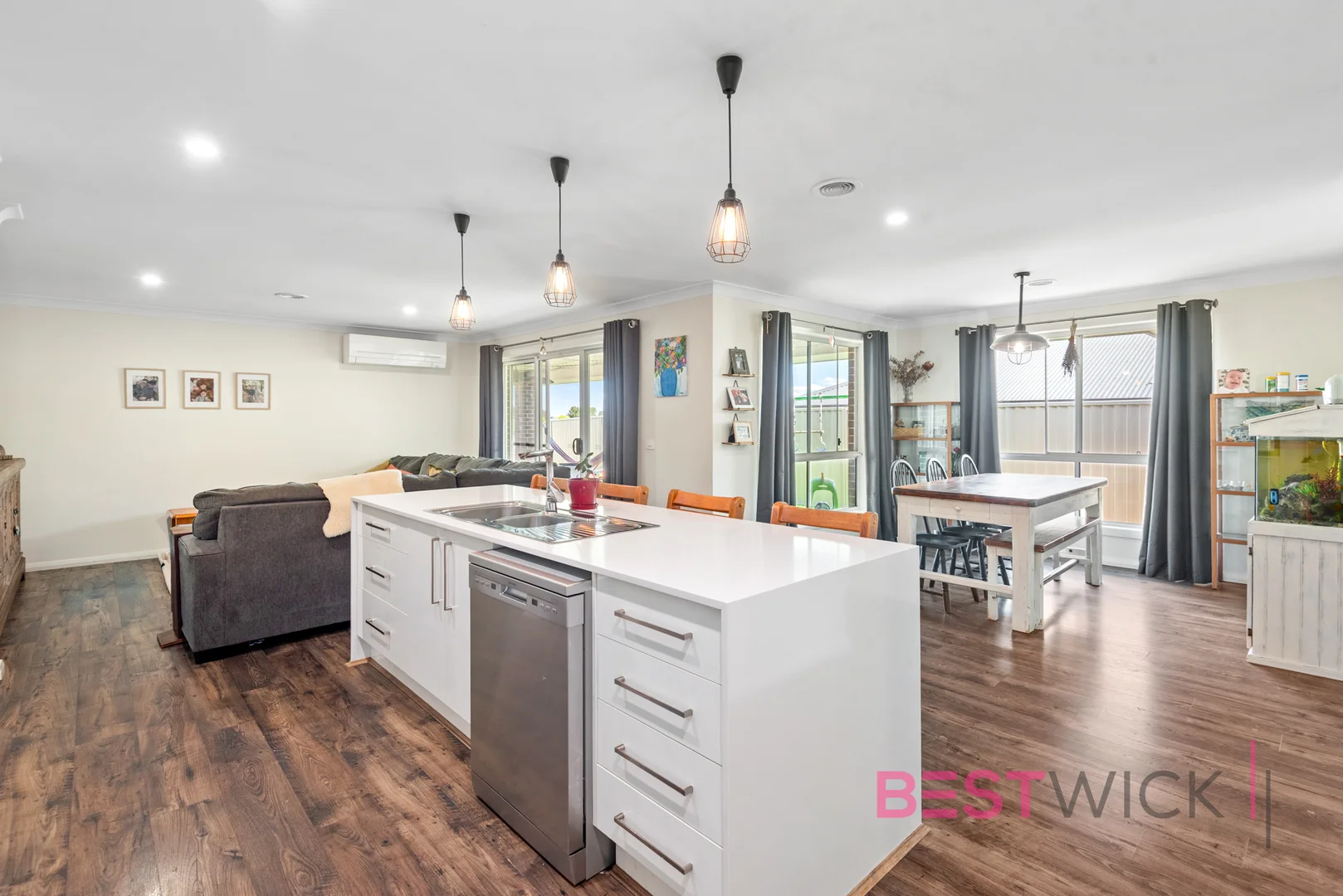 73 Graham Drive, Kelso NSW 2795 photo 2