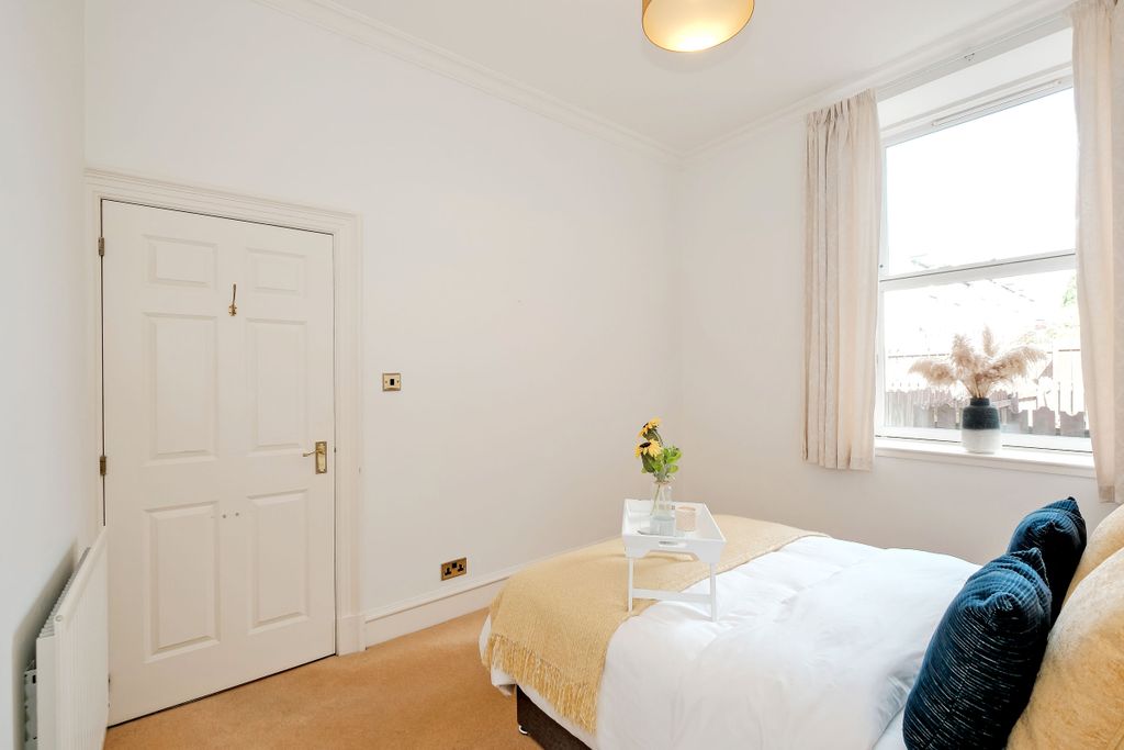 Additional image 10 of 2 bed flat for sale74H Queens Road, Aberdeen AB15
