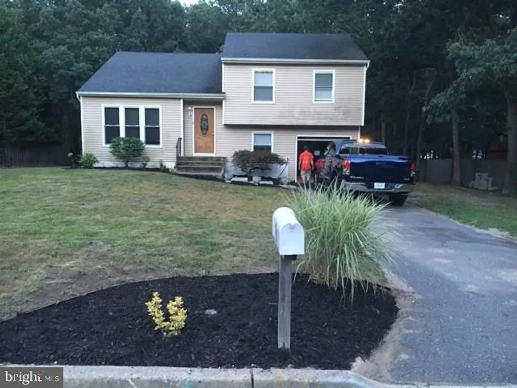 6 9th Street, Barnegat, NJ 08005