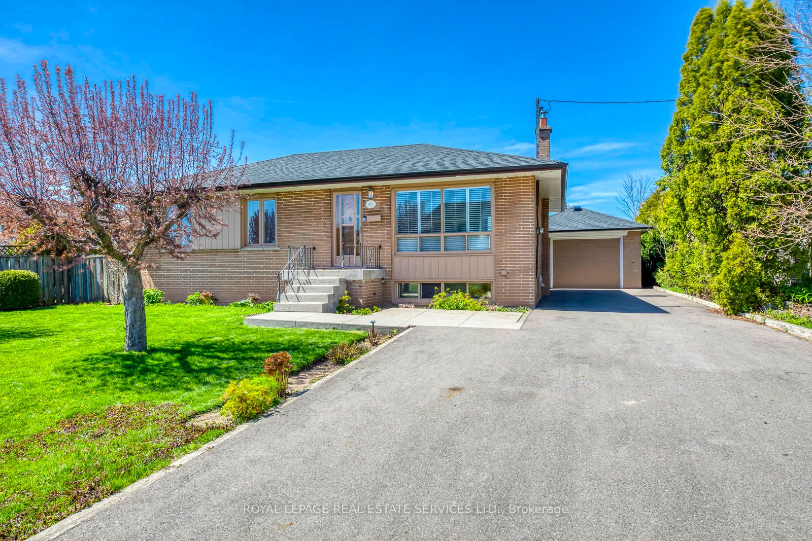 BSMT-383 Wentworth Street, Oakville, ON, L6K 1X1