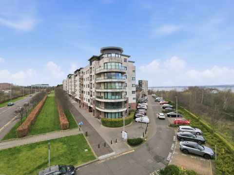55/2 Waterfront Avenue, Granton, Edinburgh EH5