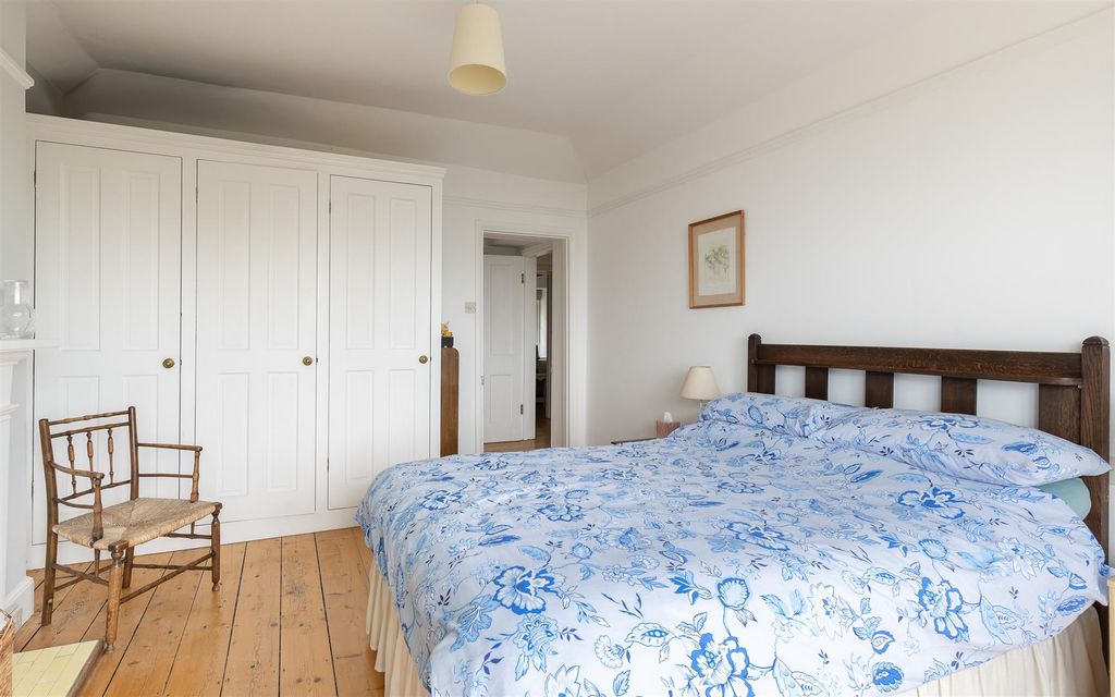 Additional image 20 of 4 bed property for saleBonchurch, Isle Of Wight PO38