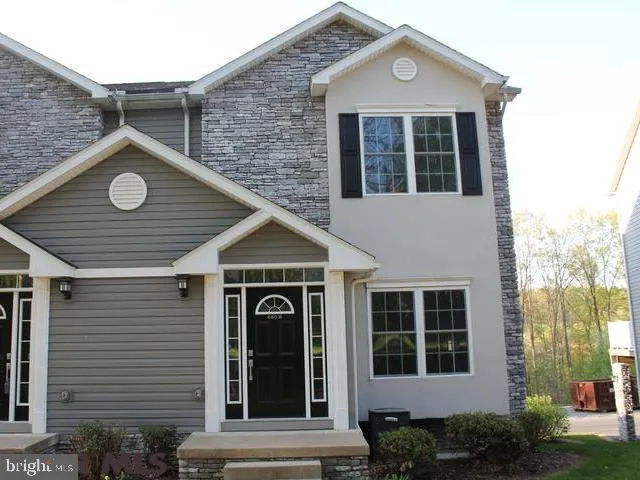 Additional image 2 of 680H Oakwood Avenue Unit 680H, State College, PA 16803