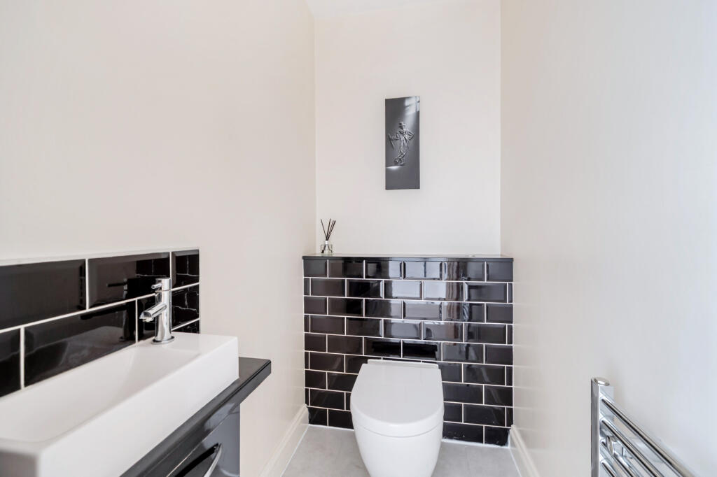 Additional image 16 of Pipers Avenue, Harpenden, AL5