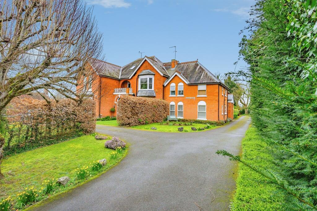 The Hill, Wheathampstead, ST. ALBANS